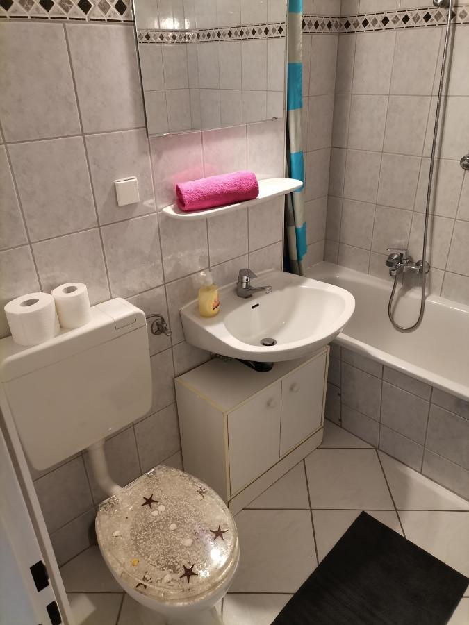66m2 Am Kanal Apartment *