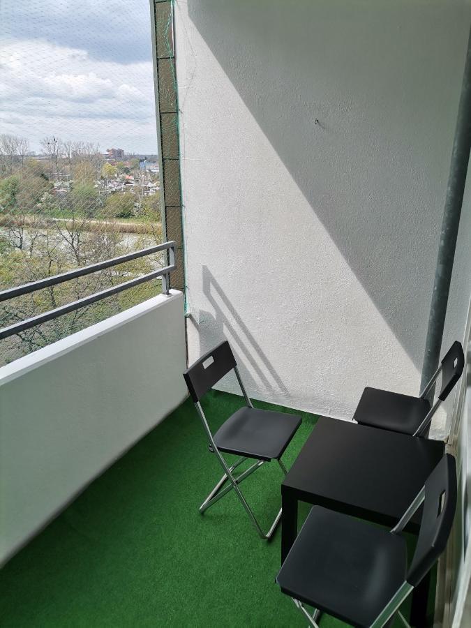 Apartment 66m2 Am Kanal *